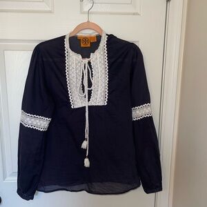 Tory Burch black top w lace detail
